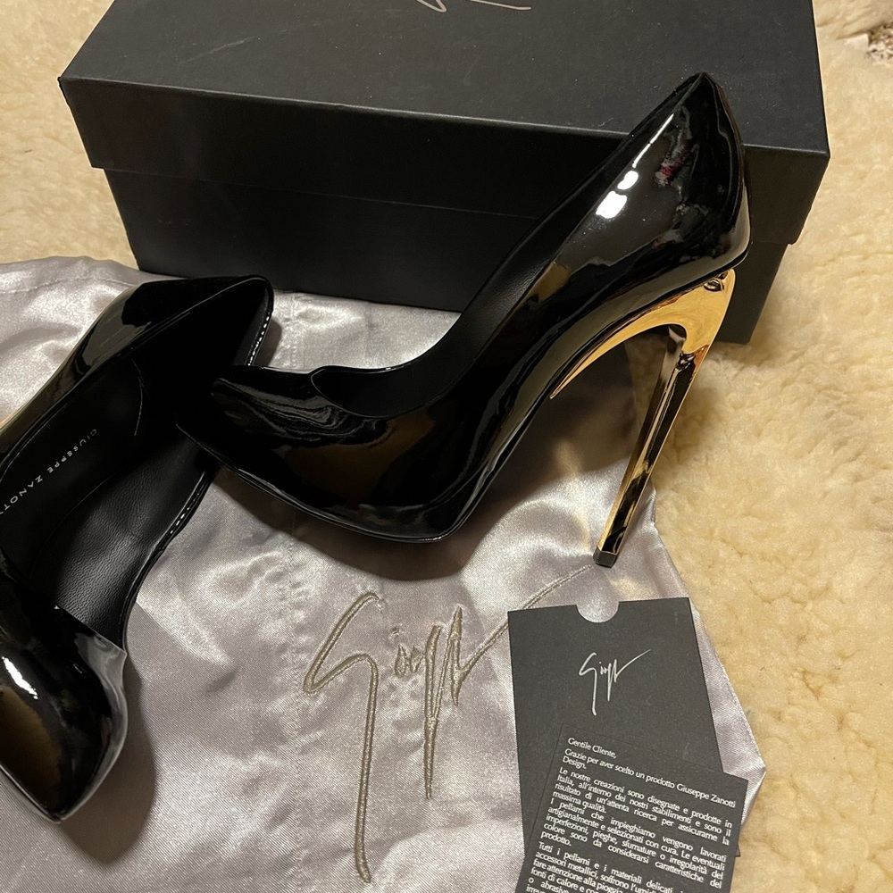 Heel Giuseppe Zanotti  design - Picture 6 of 7